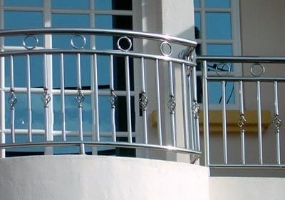 cung-cap-thi-cong-lan-can-inox