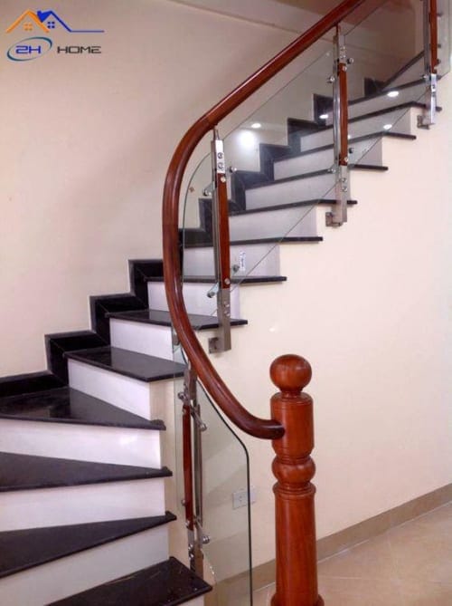 Thiết-kế-sửa-chữa-cầu-thang-cũ-lỗi-thời