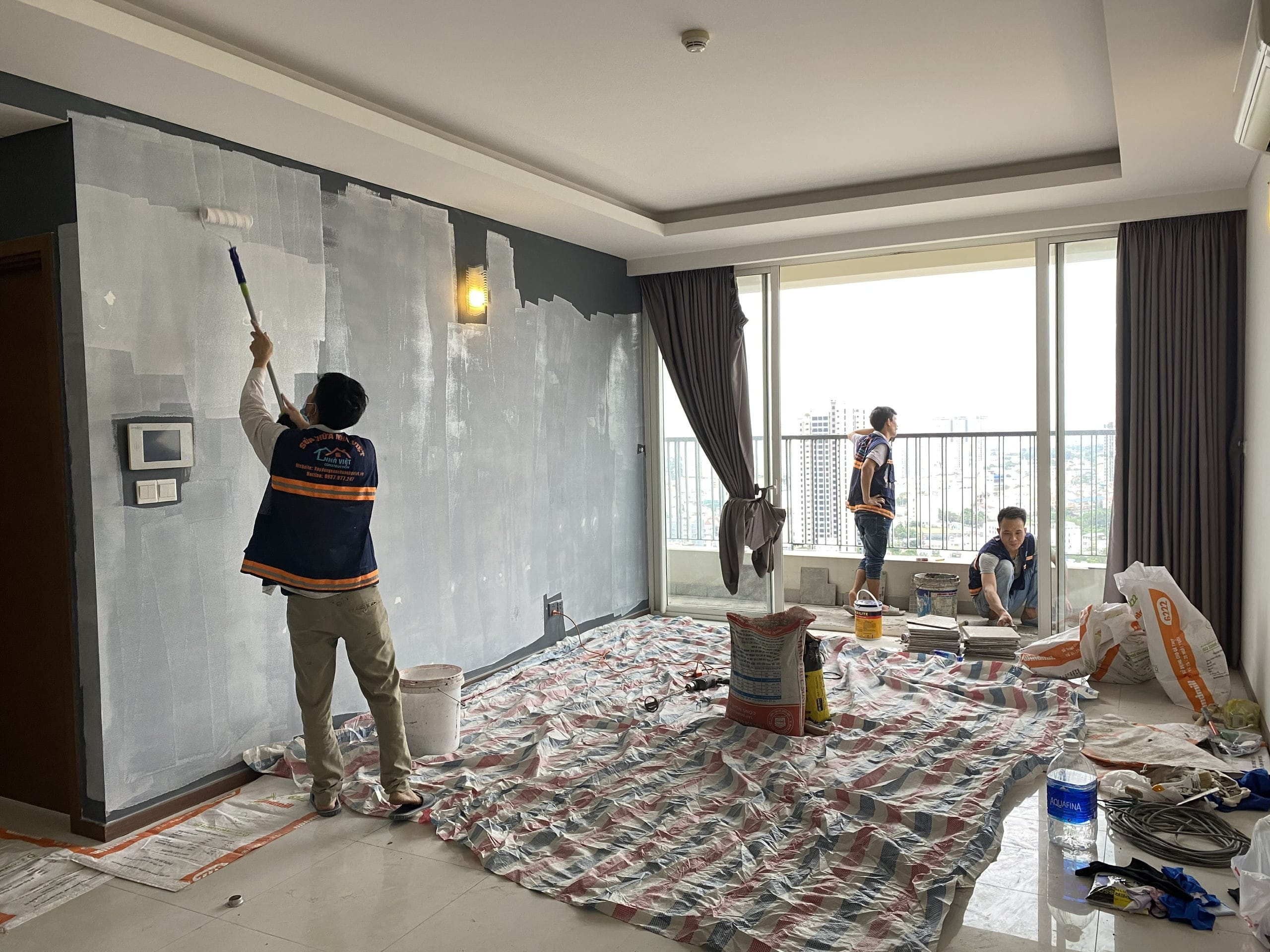 Sơn lại tường nhà cho chung cư